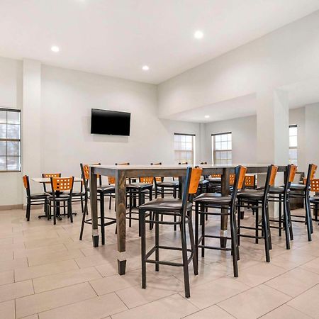 Quality Inn & Conference Center Panama City Ngoại thất bức ảnh