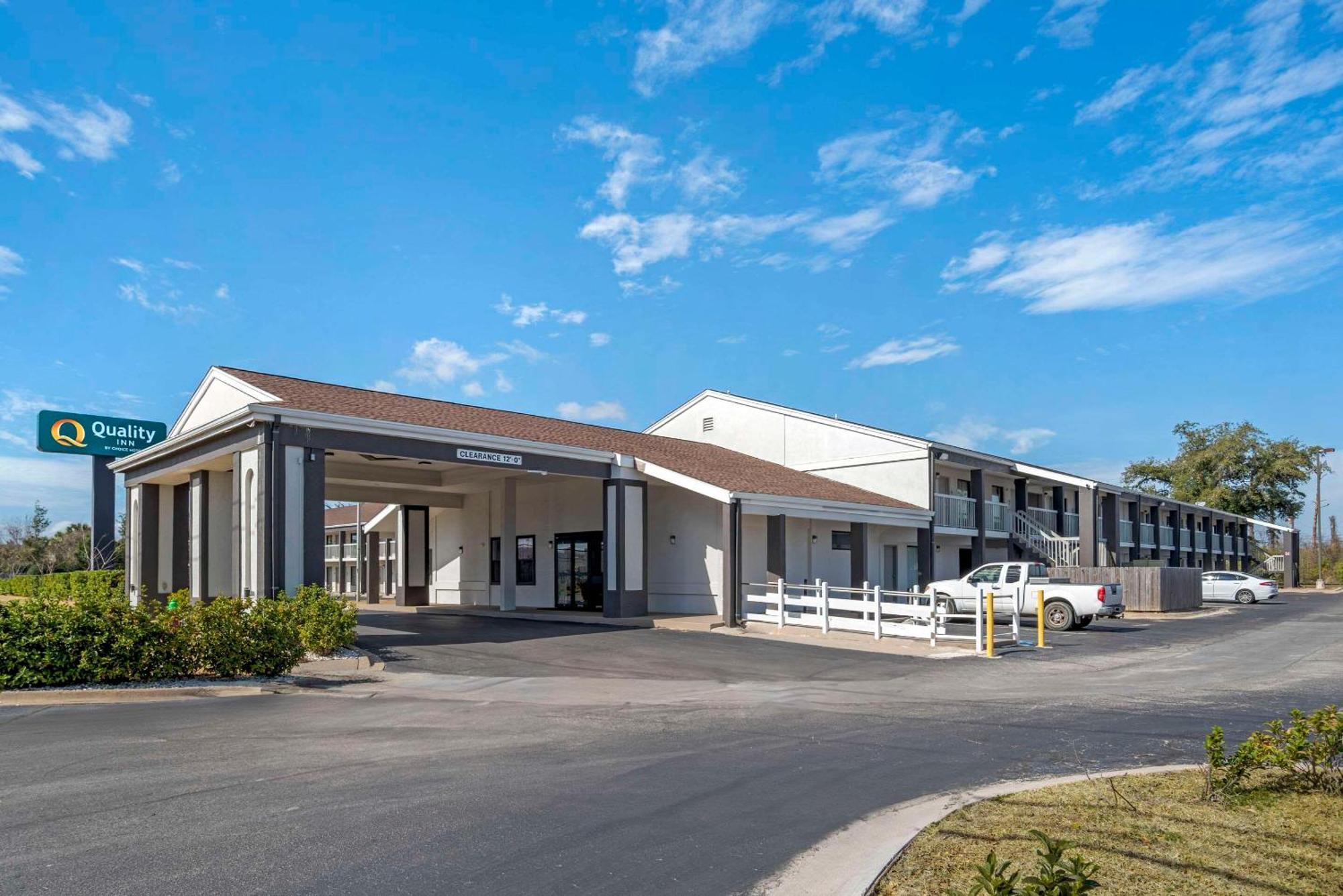 Quality Inn & Conference Center Panama City Ngoại thất bức ảnh