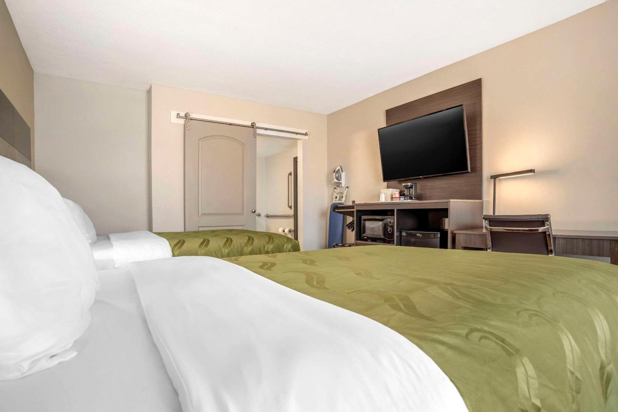 Quality Inn & Conference Center Panama City Ngoại thất bức ảnh