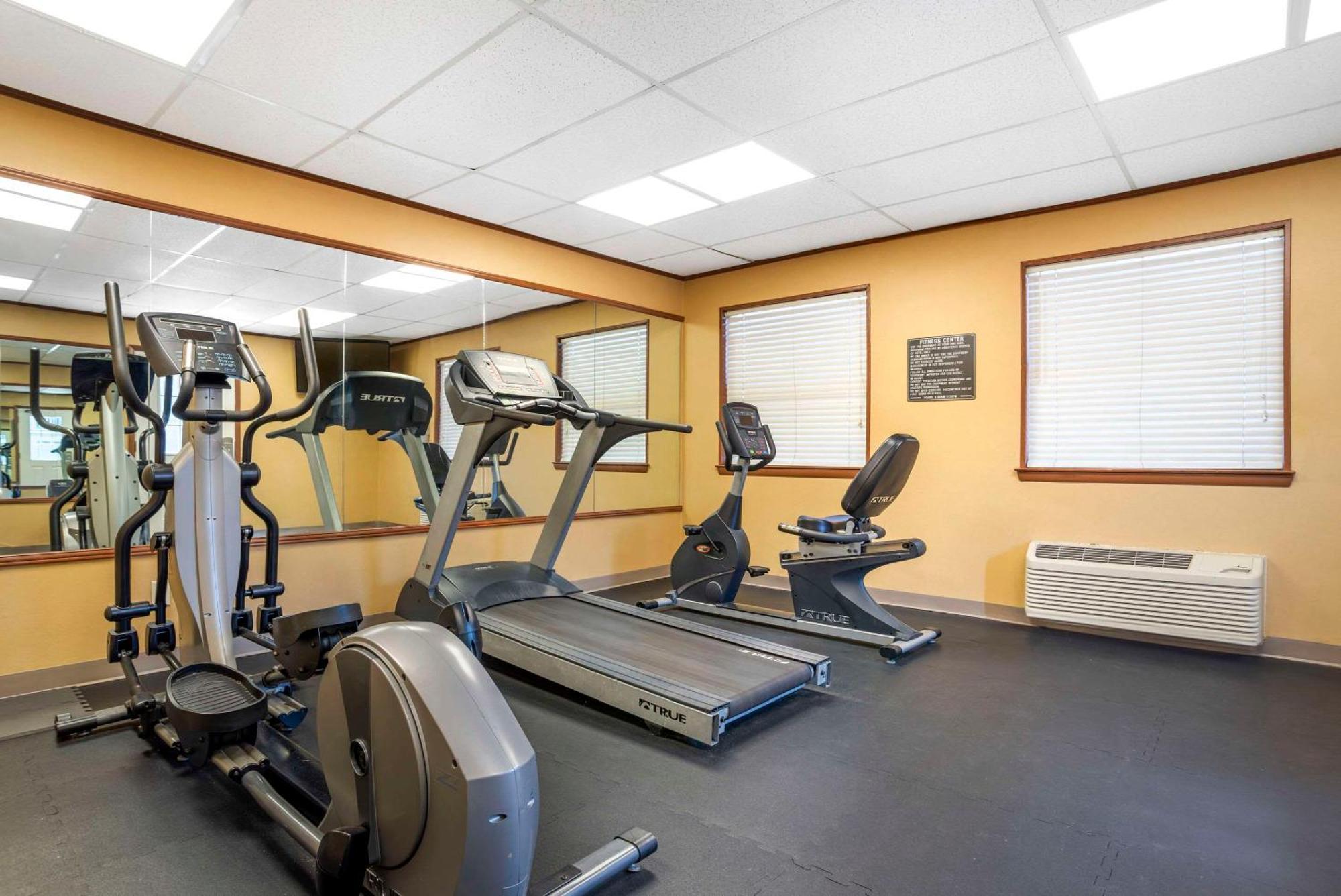Quality Inn & Conference Center Panama City Ngoại thất bức ảnh